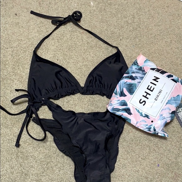 Black sexy bathing suit never worn size M - Picture 1 of 2